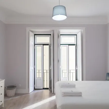 Flh Almirante Reis Spacious Flat *