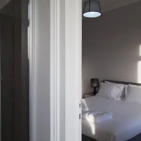 Flh Almirante Reis Spacious Flat