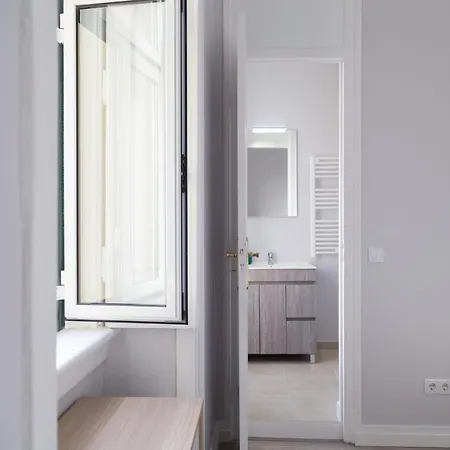 Flh Almirante Reis Spacious Flat * Lisbon